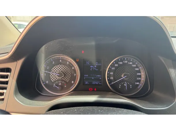 Car image 20