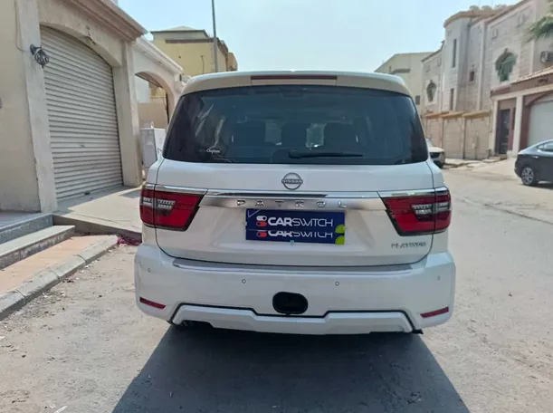 Car image 6