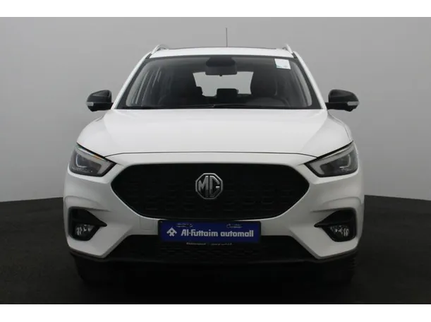 Car image 11