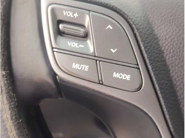 Car image 34
