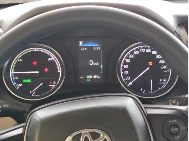 Car image 25