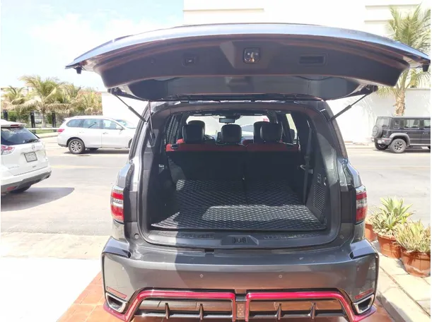 Car image 29