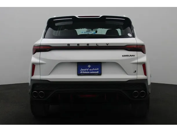 Car image 12