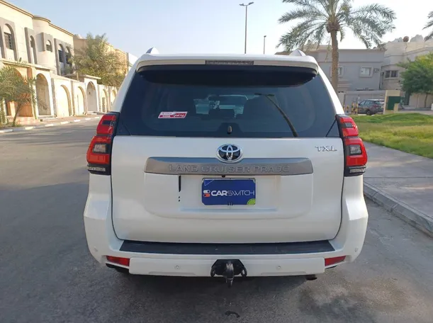 Car image 6