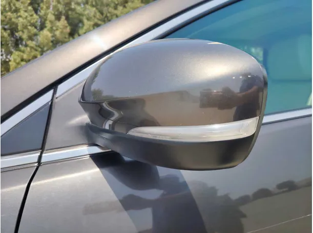 Car image 33