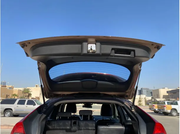 Car image 22