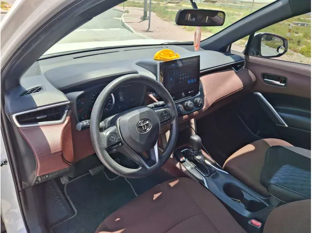 Car image 11