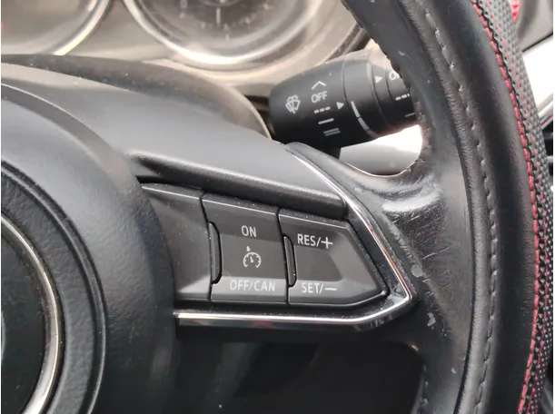 Car image 27