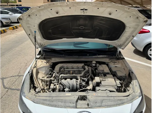 Car image 21
