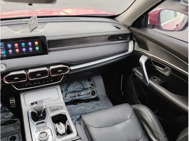 Car image 37