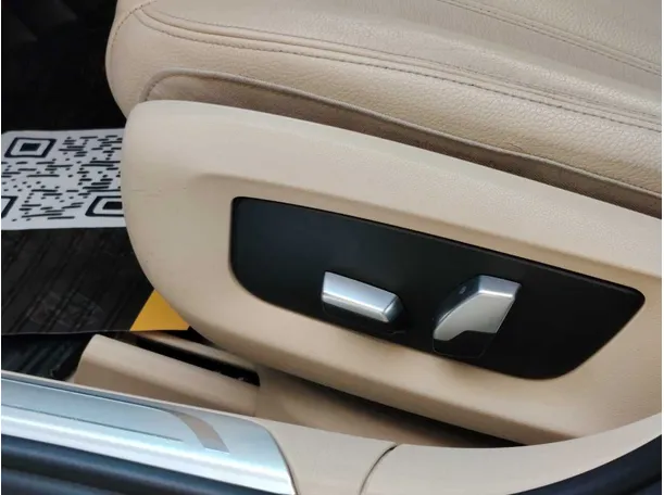 Car image 45
