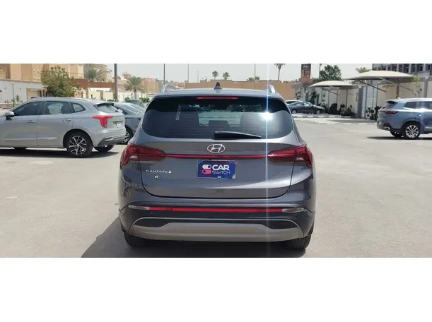 Car image 6