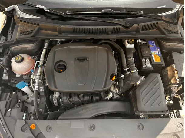 Car image 26