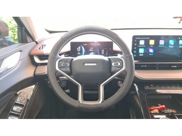 Car image 18