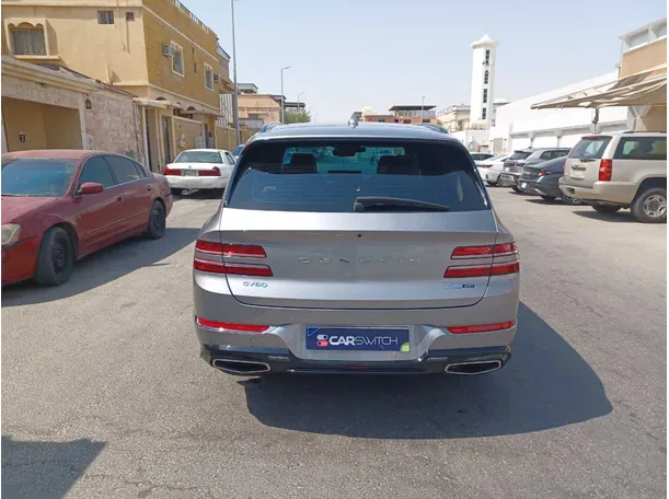 Car image 6