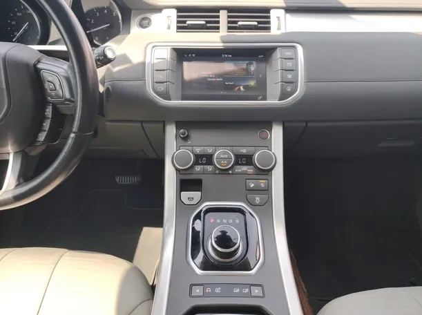 Car image 19