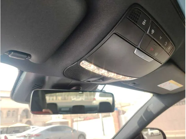 Car image 43