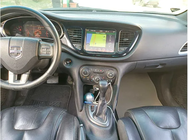 Car image 18