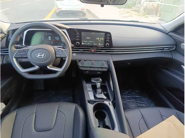 Car image 22