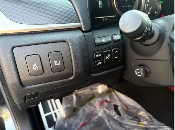 Car image 29
