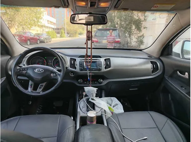 Car image 20
