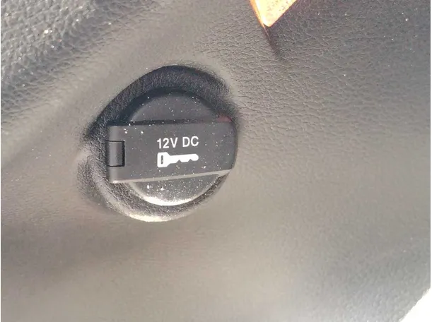 Car image 29