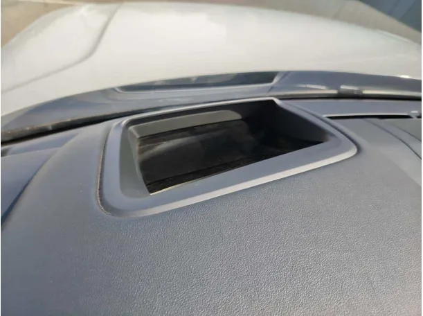 Car image 45