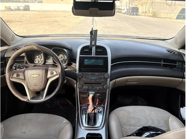 Car image 17