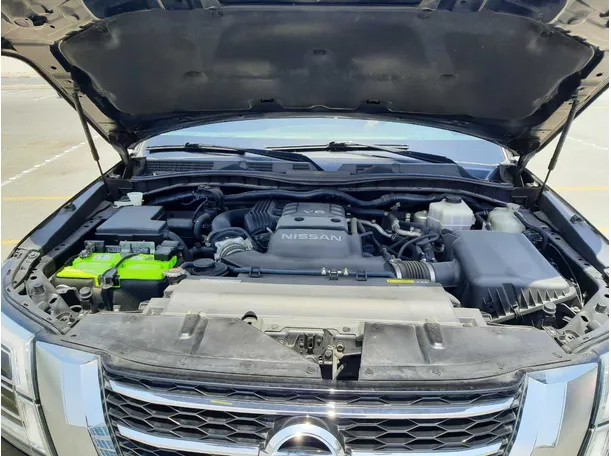 Car image 19
