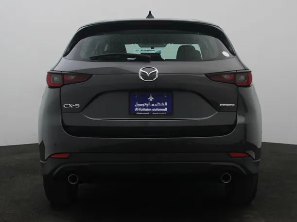 Car image 12