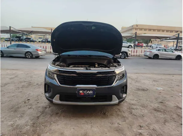 Car image 28