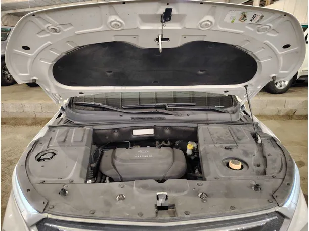 Car image 30