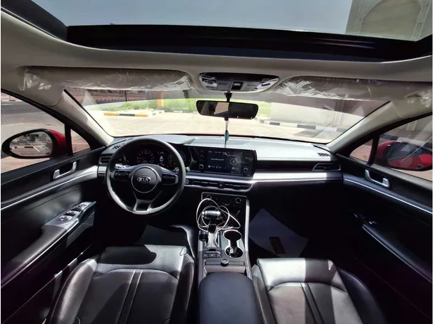 Car image 14