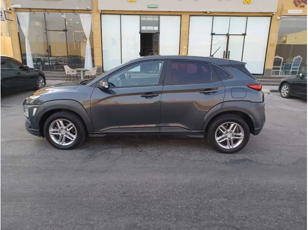 Car image 8