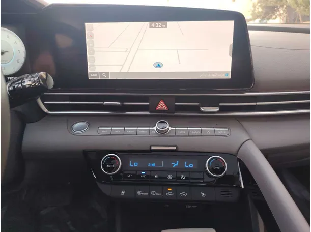 Car image 22