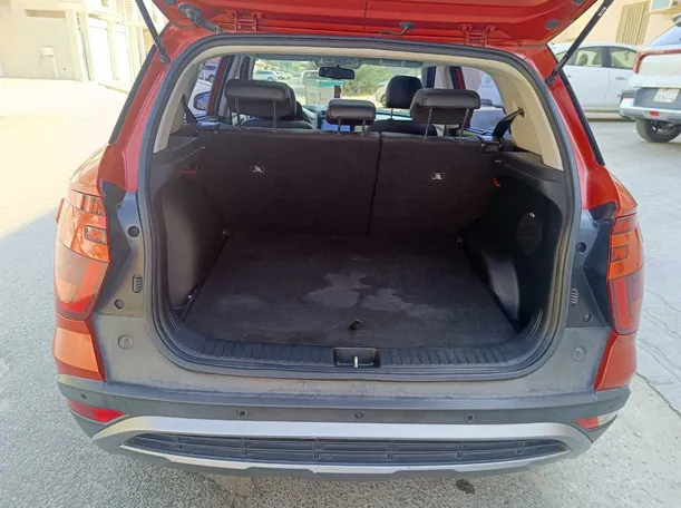 Car image 29