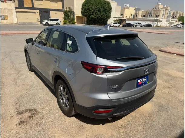 Car image 7