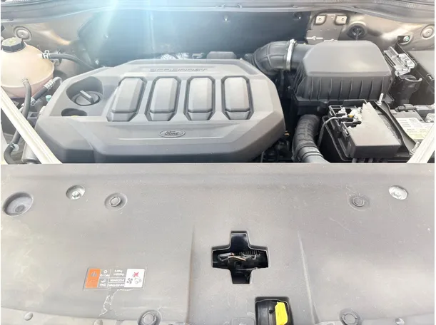 Car image 32