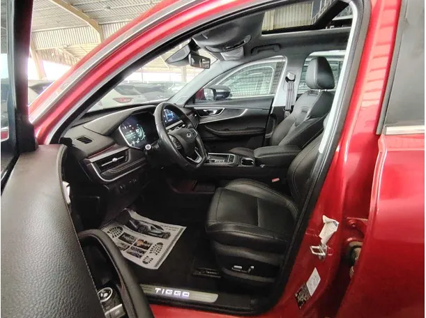 Car image 13