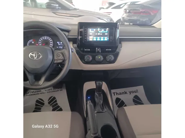 Car image 12