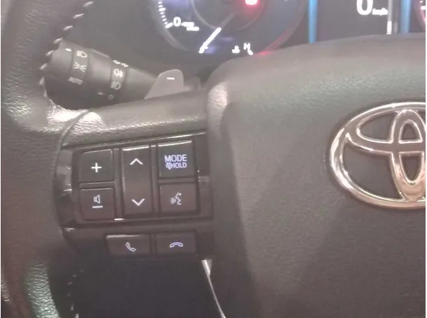 Car image 28