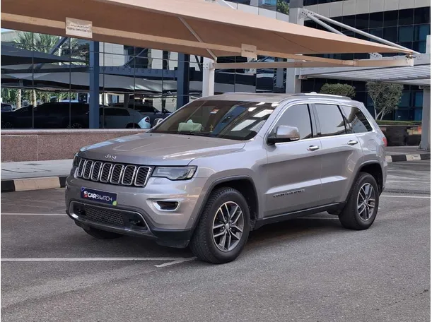 2017 Jeep Grand Cherokee in Dubai
