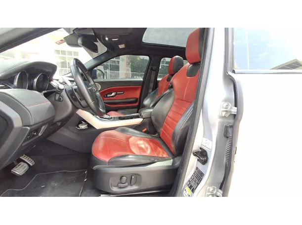 Car image 12