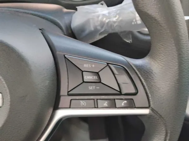 Car image 29