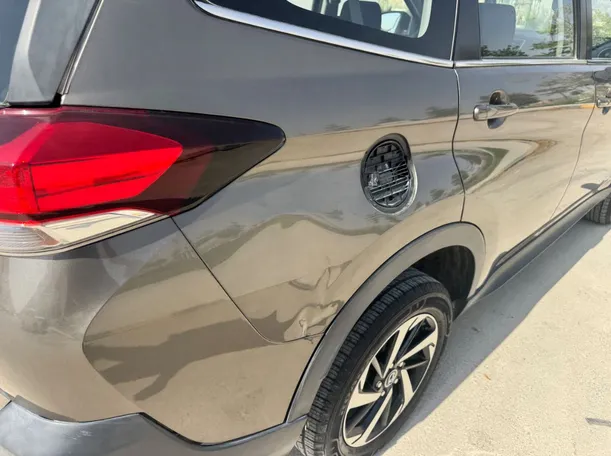 Car image 21