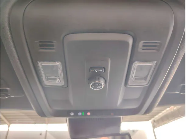 Car image 27