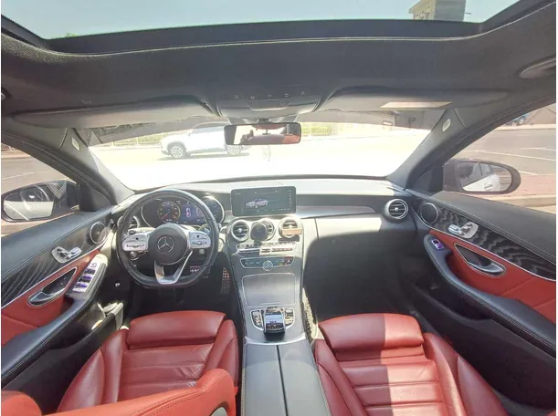 Car image 17