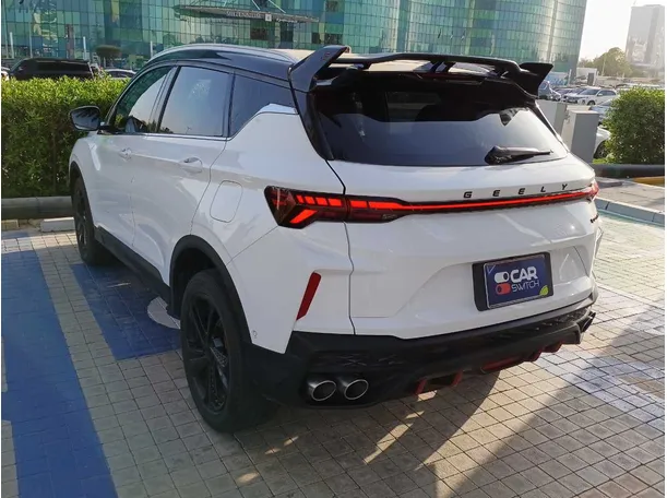 Car image 7