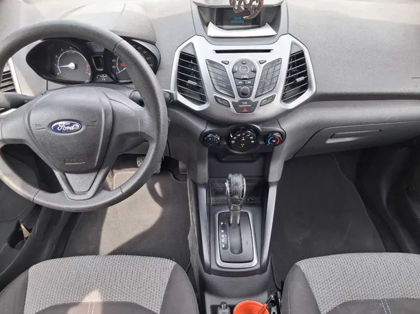 Car image 16