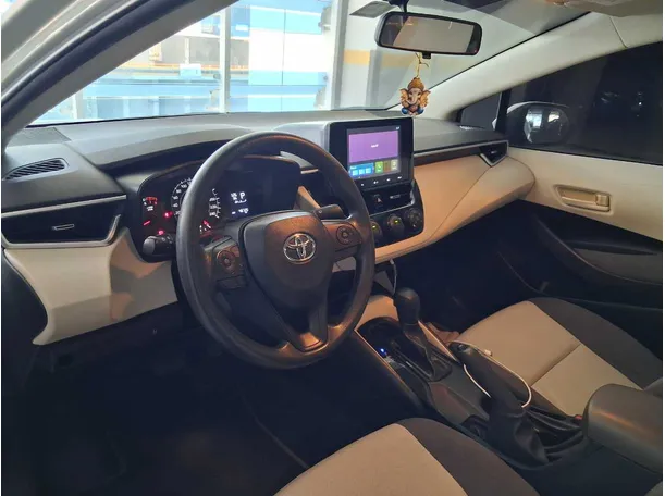 Car image 11